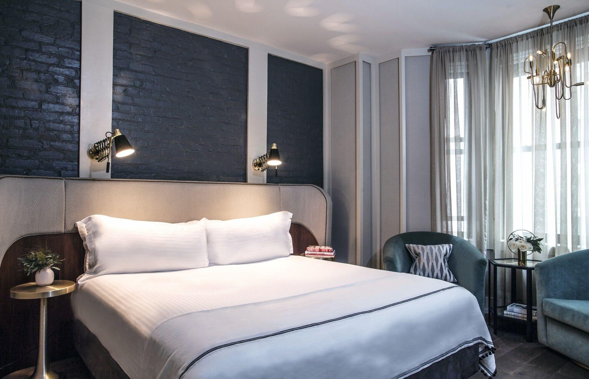 The Evelyn Nomad Hotel New York City Exterior photo A bedroom at the London Edition