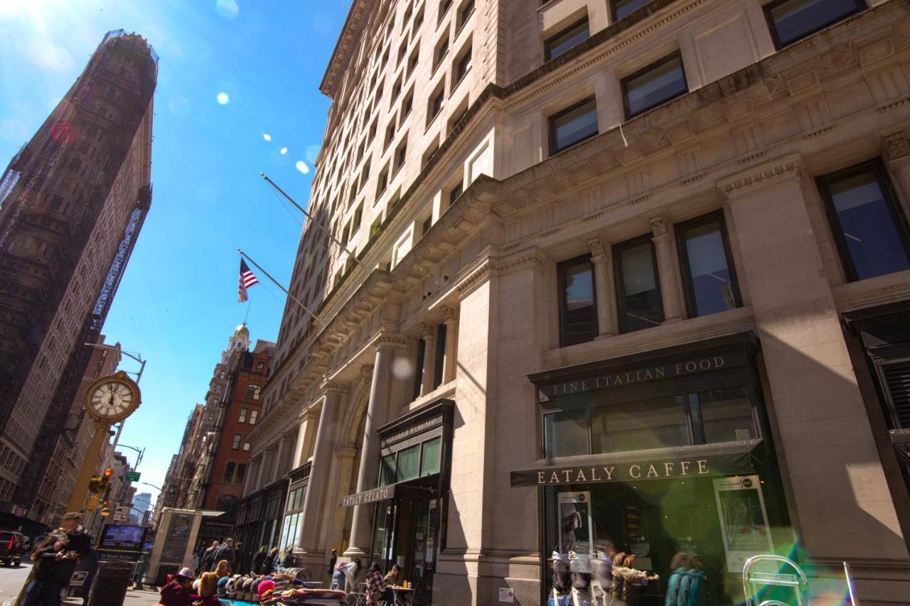 The Evelyn Nomad Hotel New York City Exterior photo The building's facade