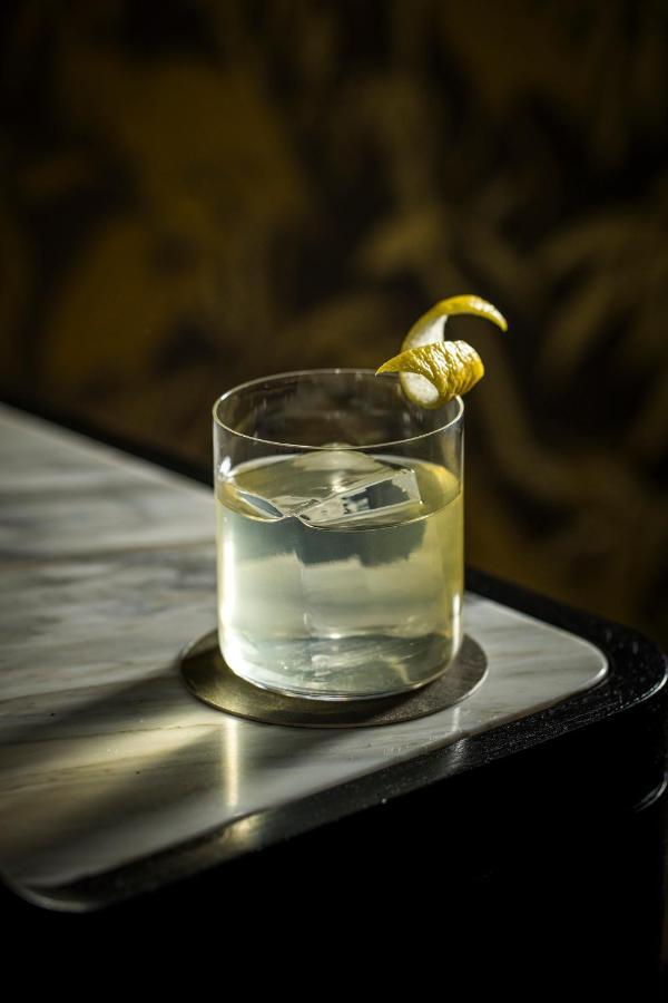 The Evelyn Nomad Hotel New York City Exterior photo A penicillin cocktail