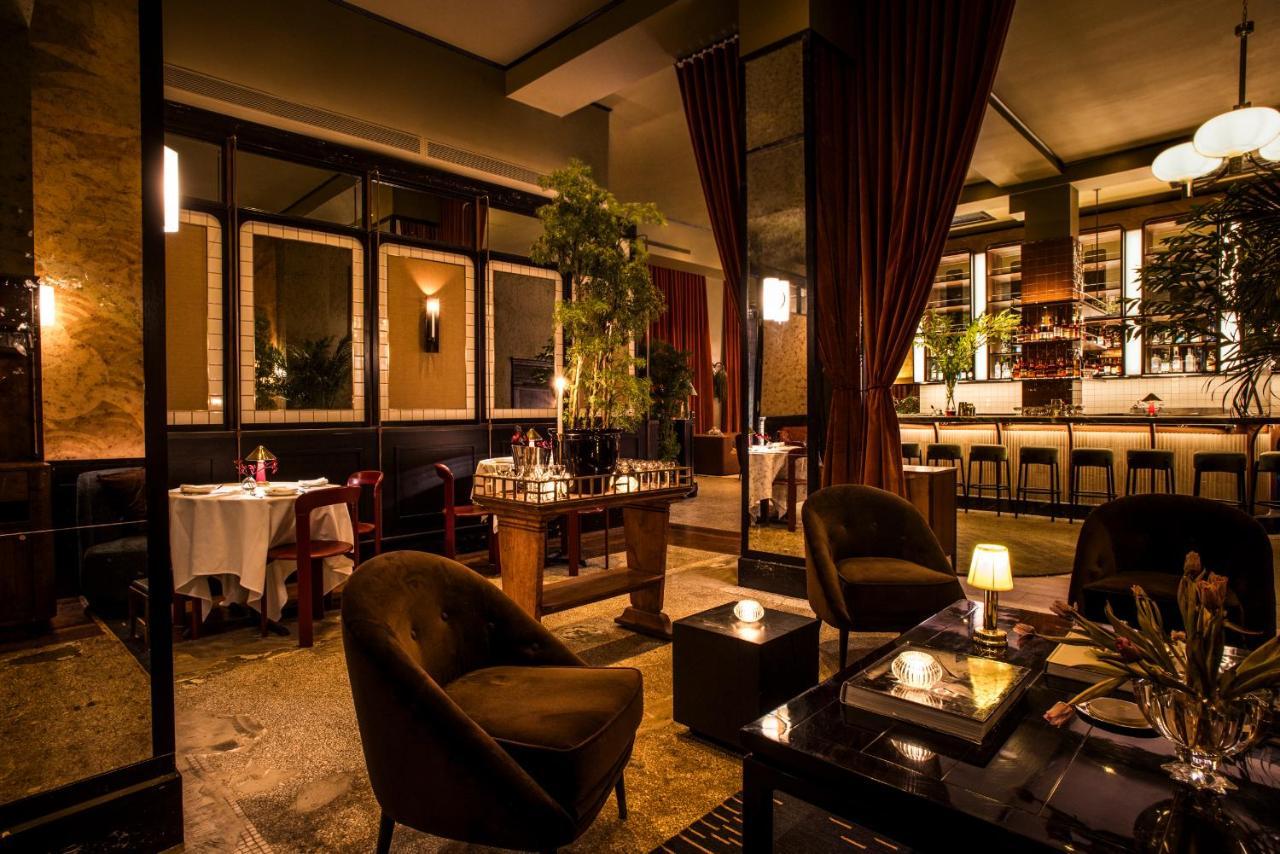 The Evelyn Nomad Hotel New York City Exterior photo The interior of the restaurant