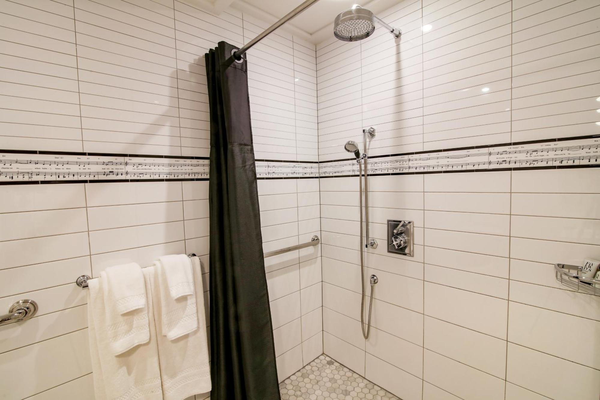 The Evelyn Nomad Hotel New York City Room photo A shower curtain