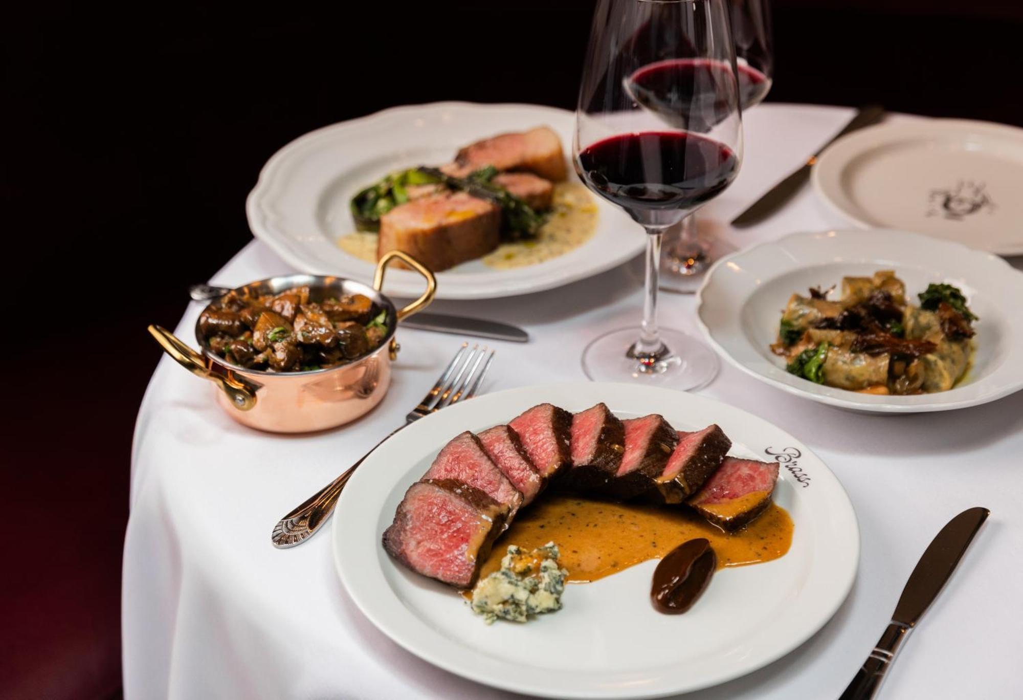 The Evelyn Nomad Hotel New York City Exterior photo A meal at the restaurant